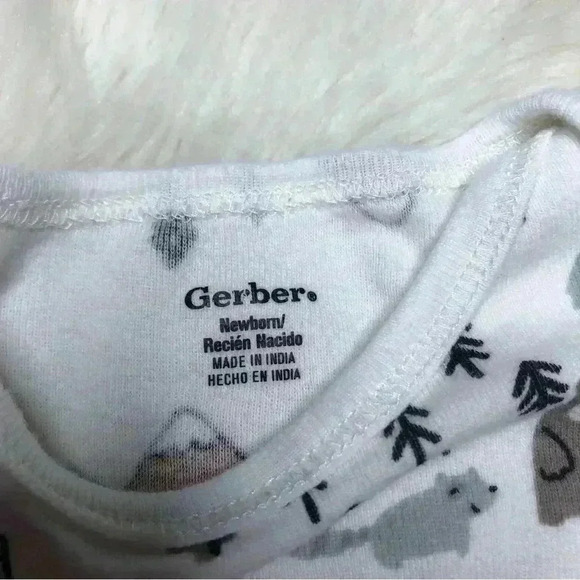 Gerber Onesie Diaper Shirt White Woodland Creatures  Size Neworn - Picture 2 of 16